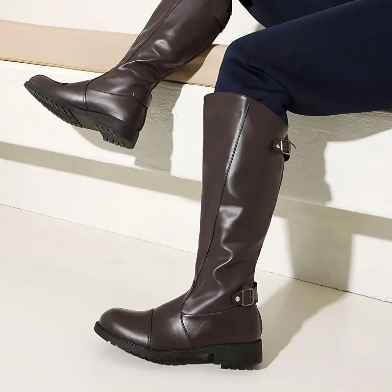 SIMLOVEYO 2025 الرجال عادية حذاء برقبة للركبة جولة تو كعب سميك 3 سنتيمتر البريدي حزام أبازيم حجم كبير 47 48 49 الأسود روتين بوتا