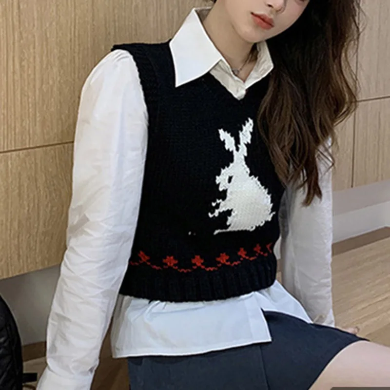 

Boring Honey Spring New V-Neck Short Vest Design Rabbit Knitted Chic Versatile Top Woman Fashion Street Style All-Match Tops