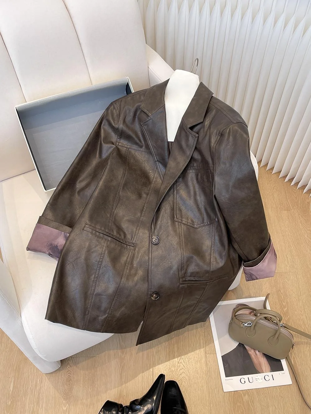 Women's Brown Leather Jacket Coat Design Sensation Retro High-End Feel Spring 2026 Fashion Commute Style Long Sleeve PU Material