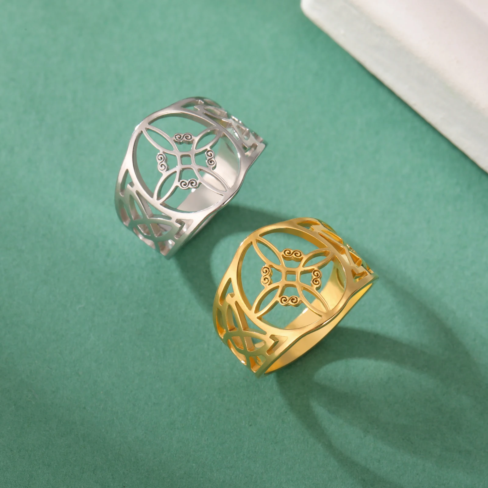 Kkjoy Hexenknoten Keltisches Symbol Ring Edelstahlring Hohl Glücksbringer Schmuck Amulett Ring Geschenk für Frauen Paare Mädchen – Detail 6