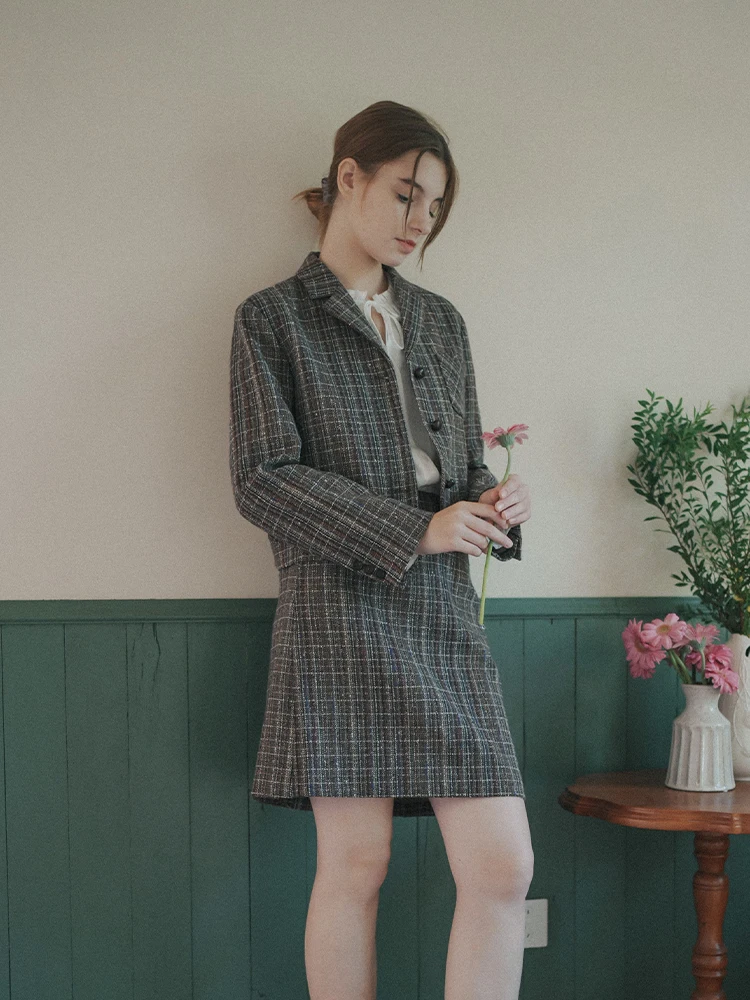 

MARCHNOON Color Woven Wool Suit Retro Small Fragrance Style Short A-Line Skirt Set Women's Fashion Ensemble Autumn 2024