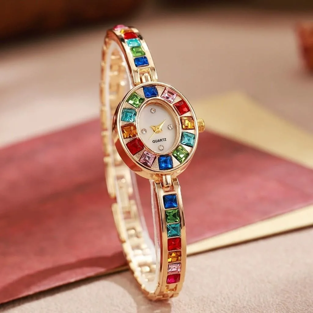 2PCS النساء حجر الراين ووتش مجموعات الطلب الصغير سبيكة السيدات كوارتز ووتش سوار ملون مجاني