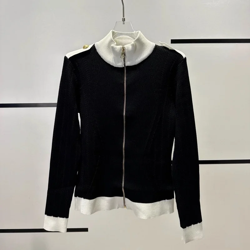 Herbst 2025, neue Damen-Strickjacke mit Stehkragen, Metallknöpfen, verziert, Reißverschluss, offener Cardigan, Y2K, hochwertige, modische High-Street-Strickjacke