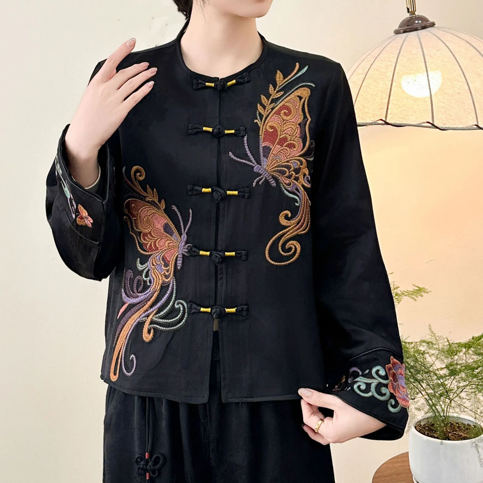 

Vintage Ethic Style Tang Clothes Embroider Butterfly Costume Women Elegant Hanfu Jacket Button Down Coat Onesize Outwear