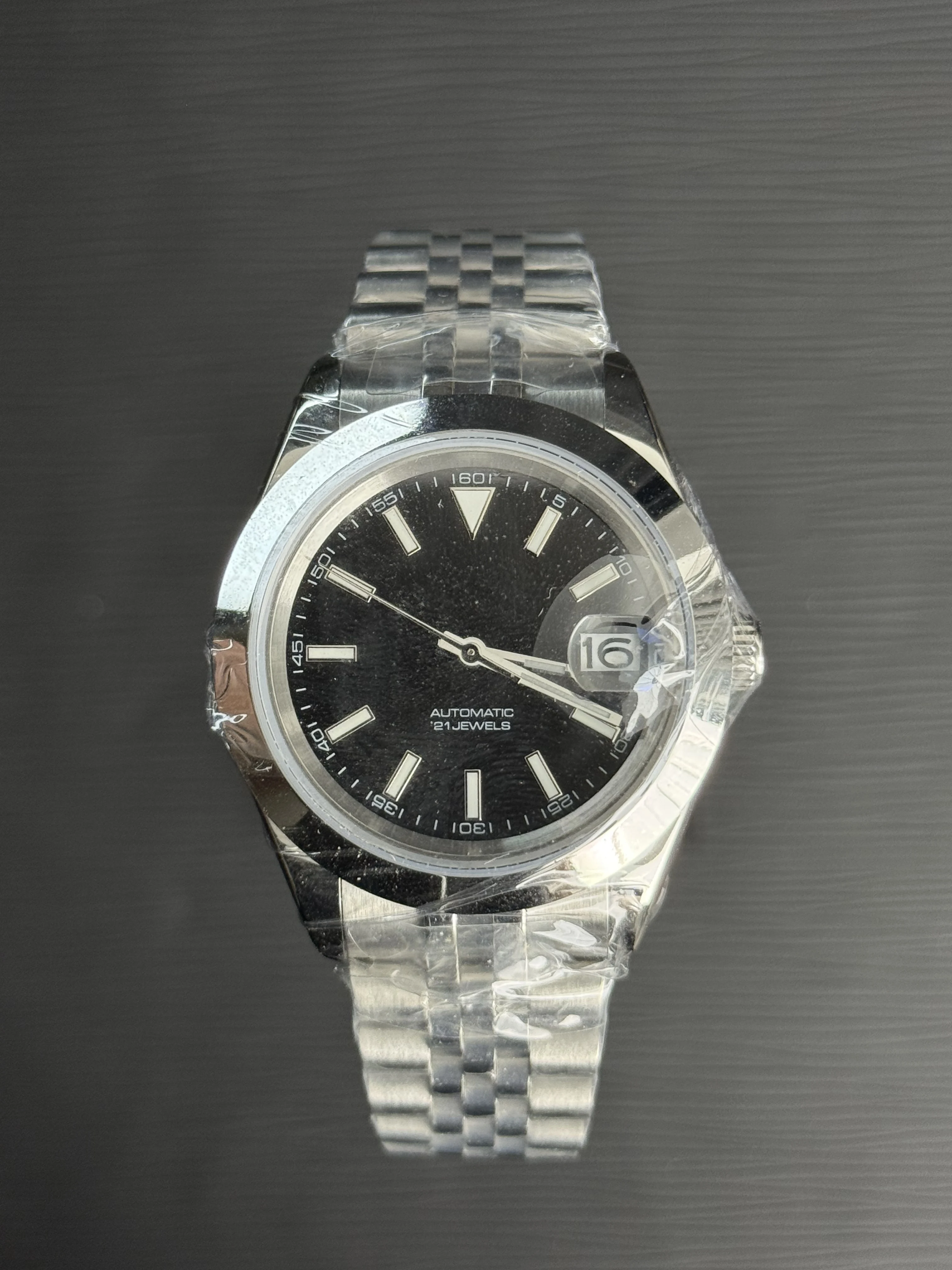 Luxury Lady's Dress Watch 39mm, Diamond-Accented Floral Bezel & Mother of Pearl Dial, Automatic Date Display with Sapphire Cryst