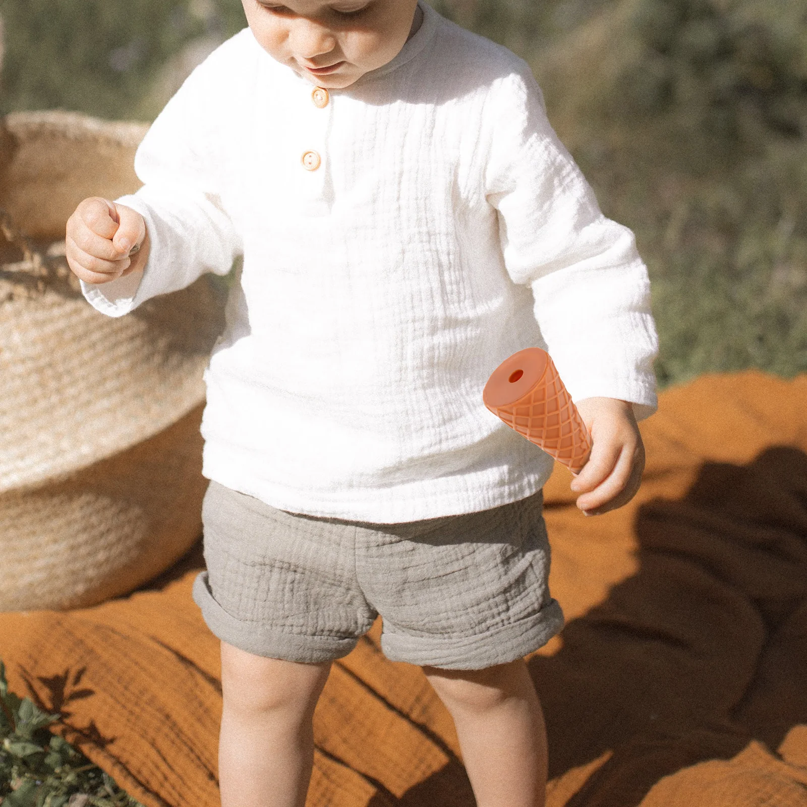 2Pcs Realistic Artificial Ice Cream Cones Lifelike Waffle Simulation Food Dessert Display Photography Prop Pretend Play