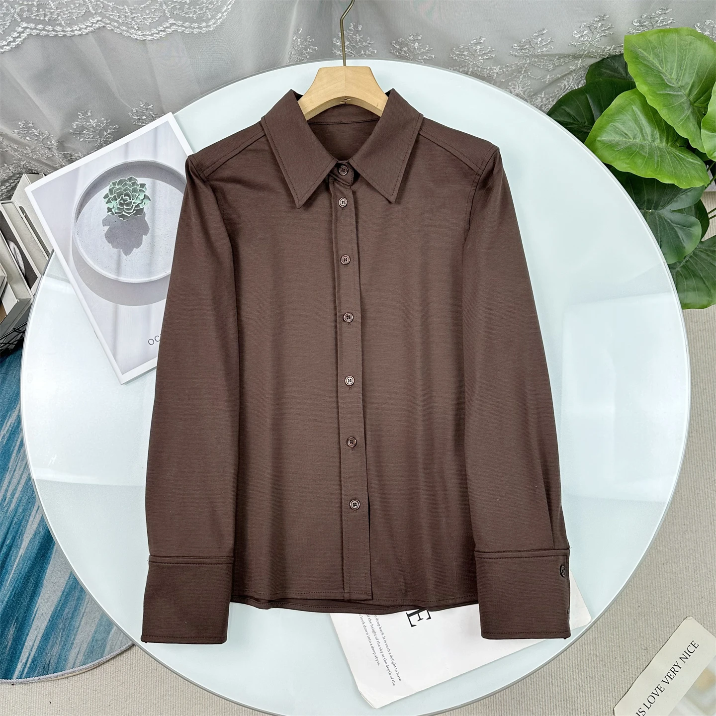 

Spring 2026 Commuter Style Long Sleeve Roman Cloth Shirt Versatile Flip Collar Top for Women Casual Loose Fit Color