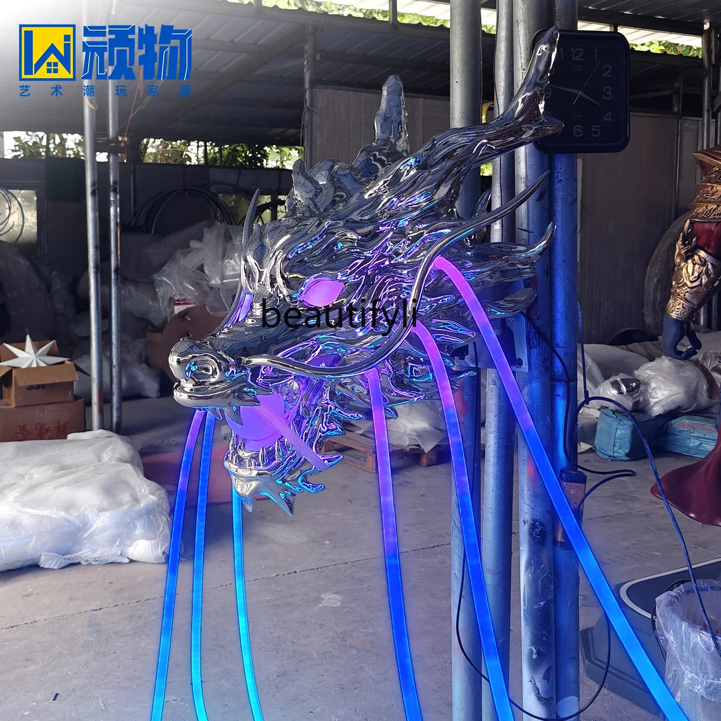 D178 Door Head Design Hanging Floating Faucet Large Ornament Trendy Sculpture Bar KTV Fiberglass Floor Ornament