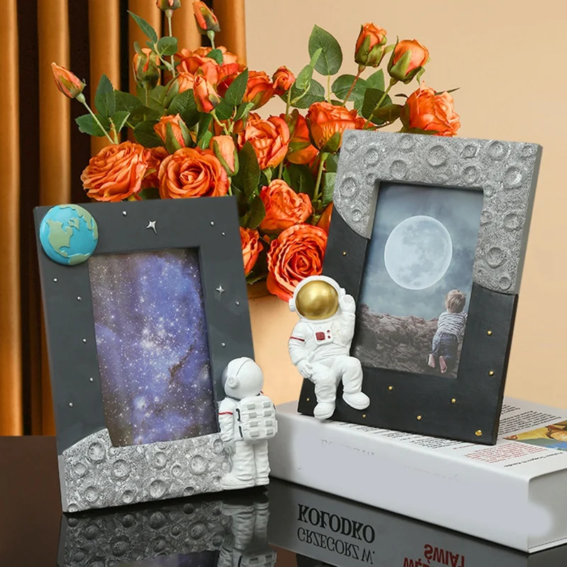 Astronaut Photo Frame Set-Up Wall-Mounted Couple Commemorative Home Desktop Decoration Puzzle Frame