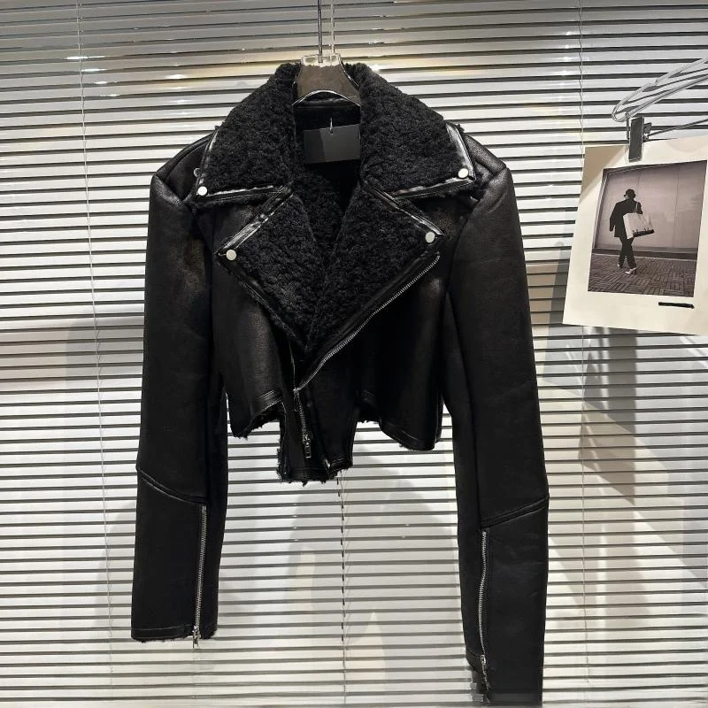 معطف Jaet من الجلد الصناعي للدراجة النارية لشتاء 2025 من Faionable بياقة من الفرو المتكامل وسحّاب طويل معطف نسائي #2