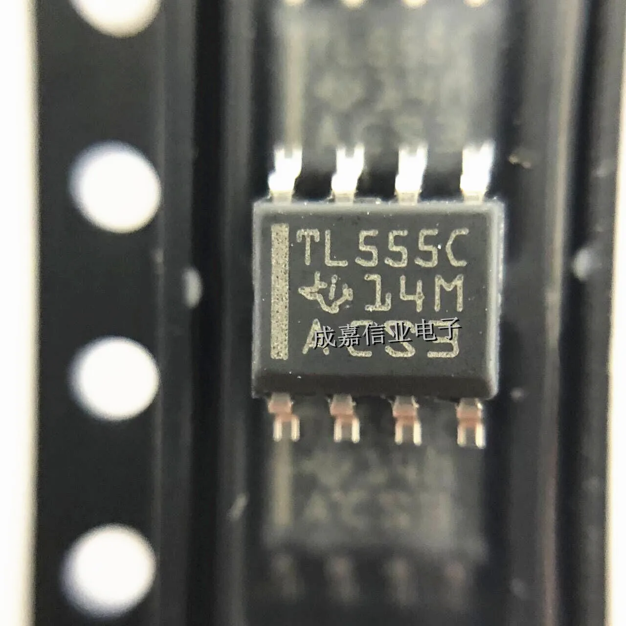 10pcs/Lot TLC555CDR SOP-8 TLC555C Timers & Support Products CMOS Operating Temperature:- 40 C-+ 125 C