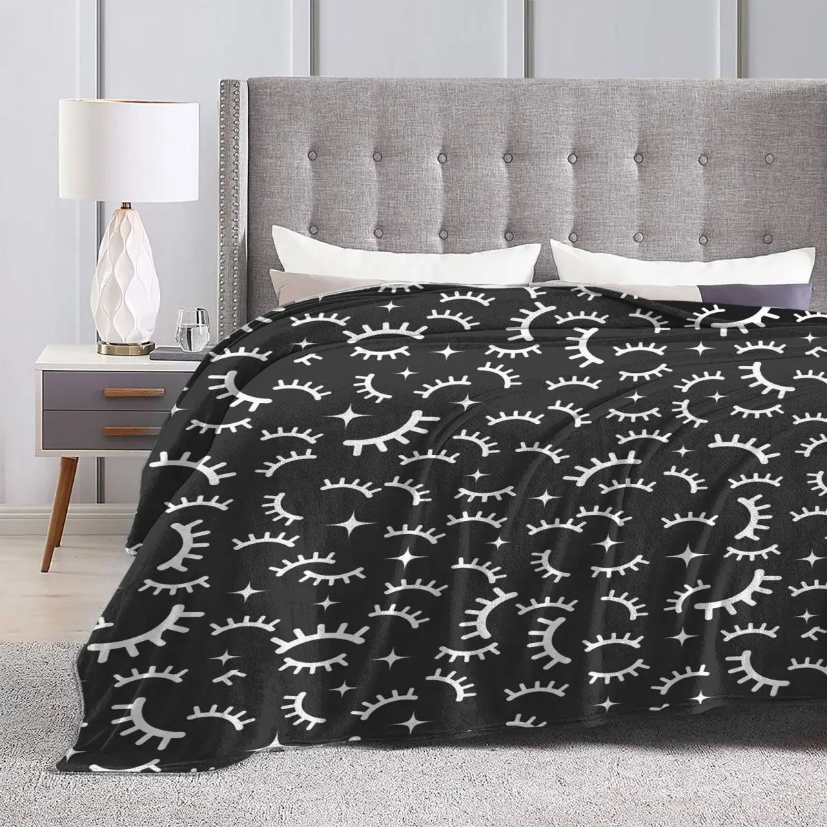 Eyelashes Flannel Blankets White And Black Warm Soft Throw Blanket for Outdoor Travel Graphic Bedspread Sofa Bed Cover