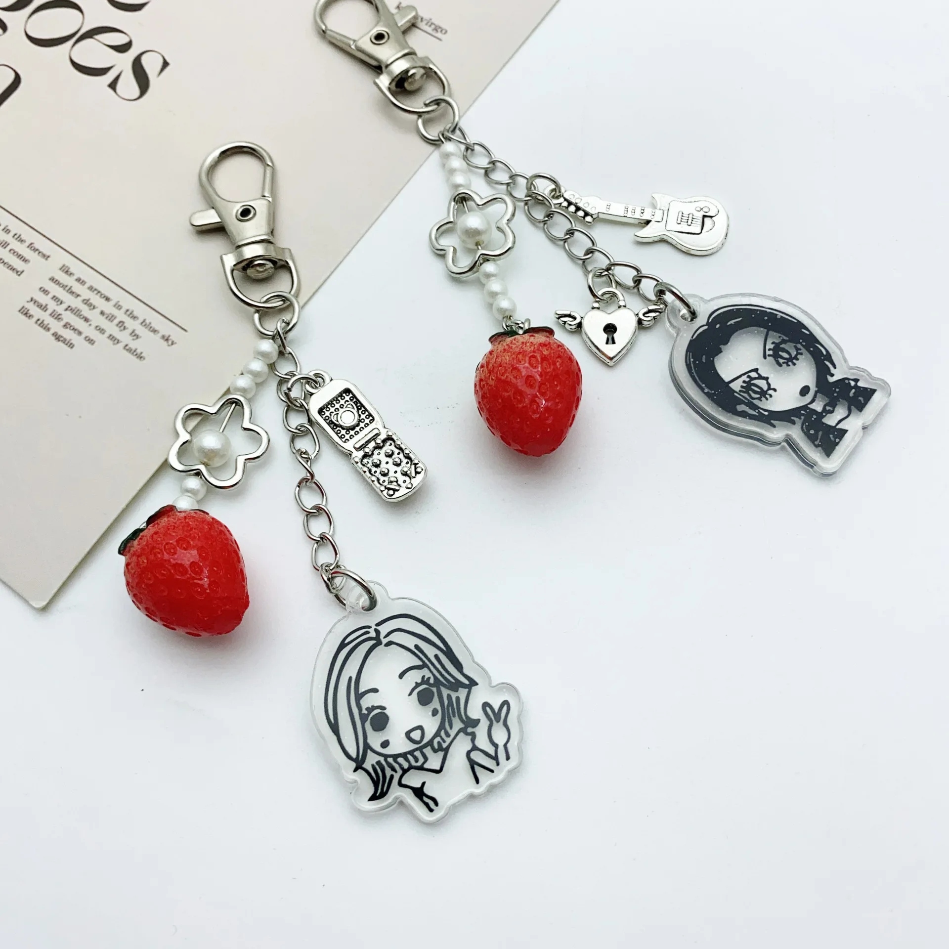 Super Cute Ai Yazawa Osaki Nana Anime Nana Hachi Matching Phonecharm Heart Strawberry Pendant Keychain Y2K Handmade Jewelry