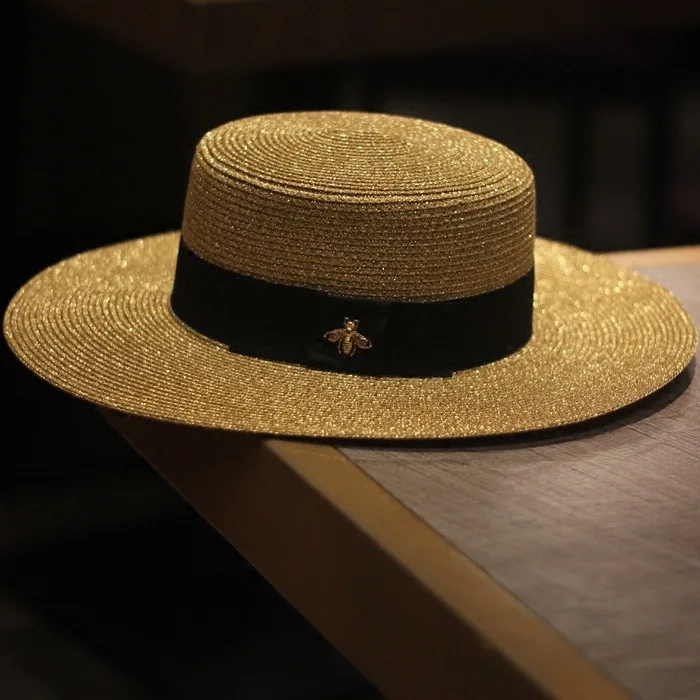 Damen-Sonnenhut aus glänzendem Stroh, europäischer und amerikanischer Retro-Gold-geflochtener weiblicher Sonnenschutz, flacher Paillettenhut für Frauen