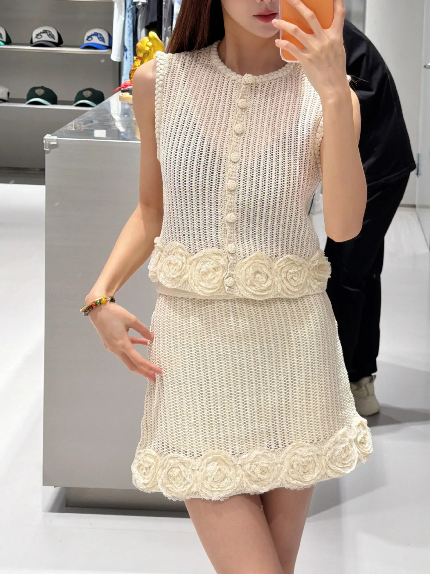 

2026 Summer Women's 3D Rose Set Round Neck Single Breasted Sleeveless Knitted Shirt + High Waist A-line Short Skirt