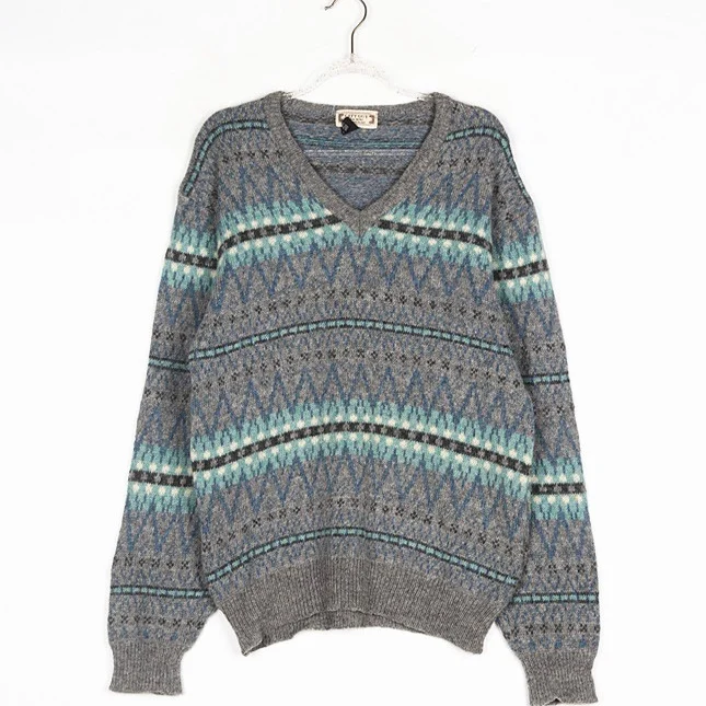 Autumn Winter Thickened Casual Long Sleeve Striped Color Block Pattern Women's Sweater Vintage Retro Style Batwing Sleeve V Neck