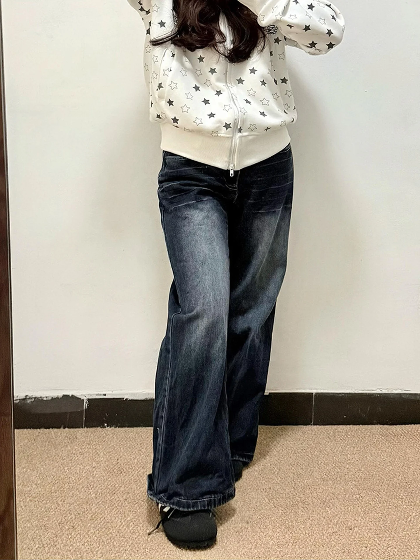 Amerykańskie dżinsy damskie z wysokim stanem, dopasowane, z podszewką, ciemnoniebieskie, jesienno-zimowe, nowa moda, spodnie z efektem obwisania.