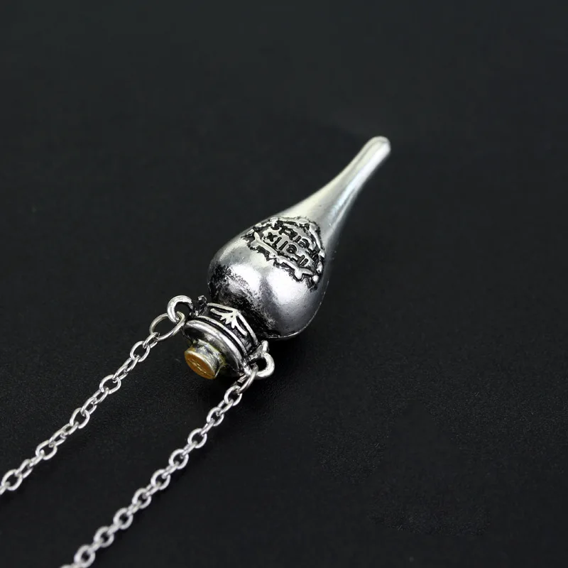 Movie Retro Magic Medicine Bottle Pendant Necklace Creative Men Women Cosplay Jewelry For Christmas gift