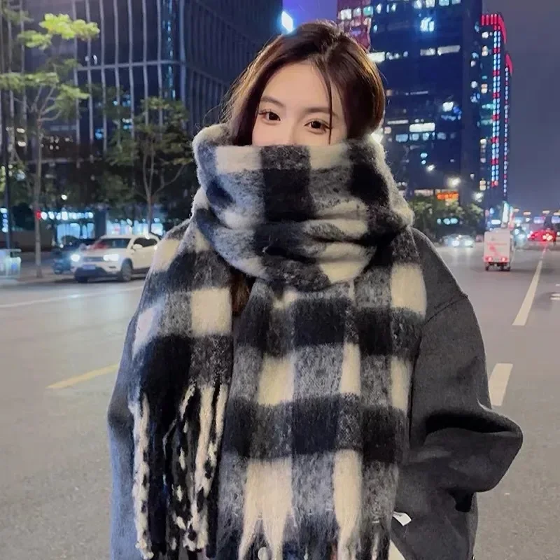 

2024 Winter Scarf for Women Luxury Cashmere Warm Classic Check Blanket Wraps Female Thick Soft Big Tassel Shawl Long Poncho