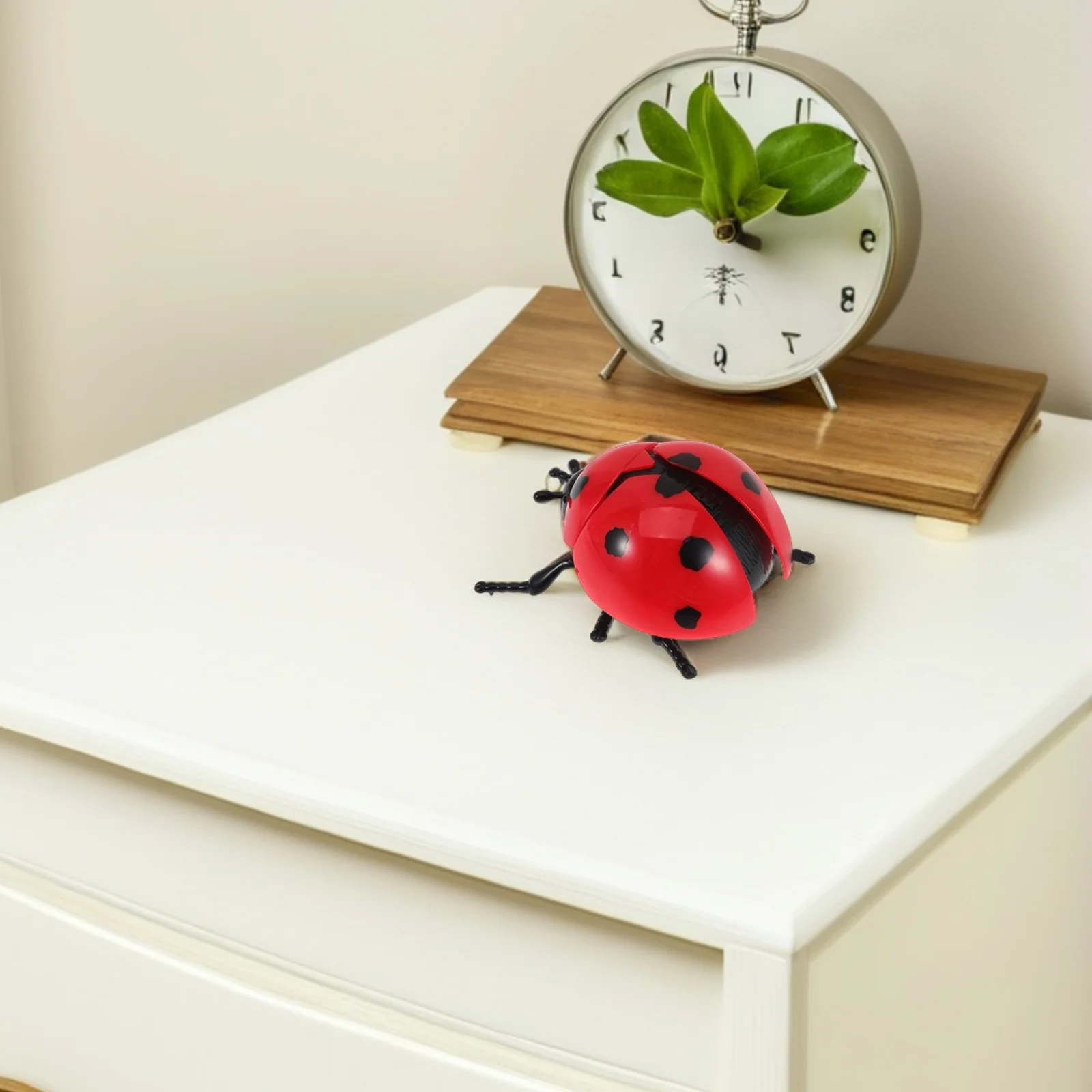 จําลอง Ladybug WIND UP ของเล่น Interactive Cognitive ของเล่นสําหรับเด็กเขย่าหัวและหางสนุกสัตว์ WIND UP ของเล่นสําหรับปาร์ตี้ F