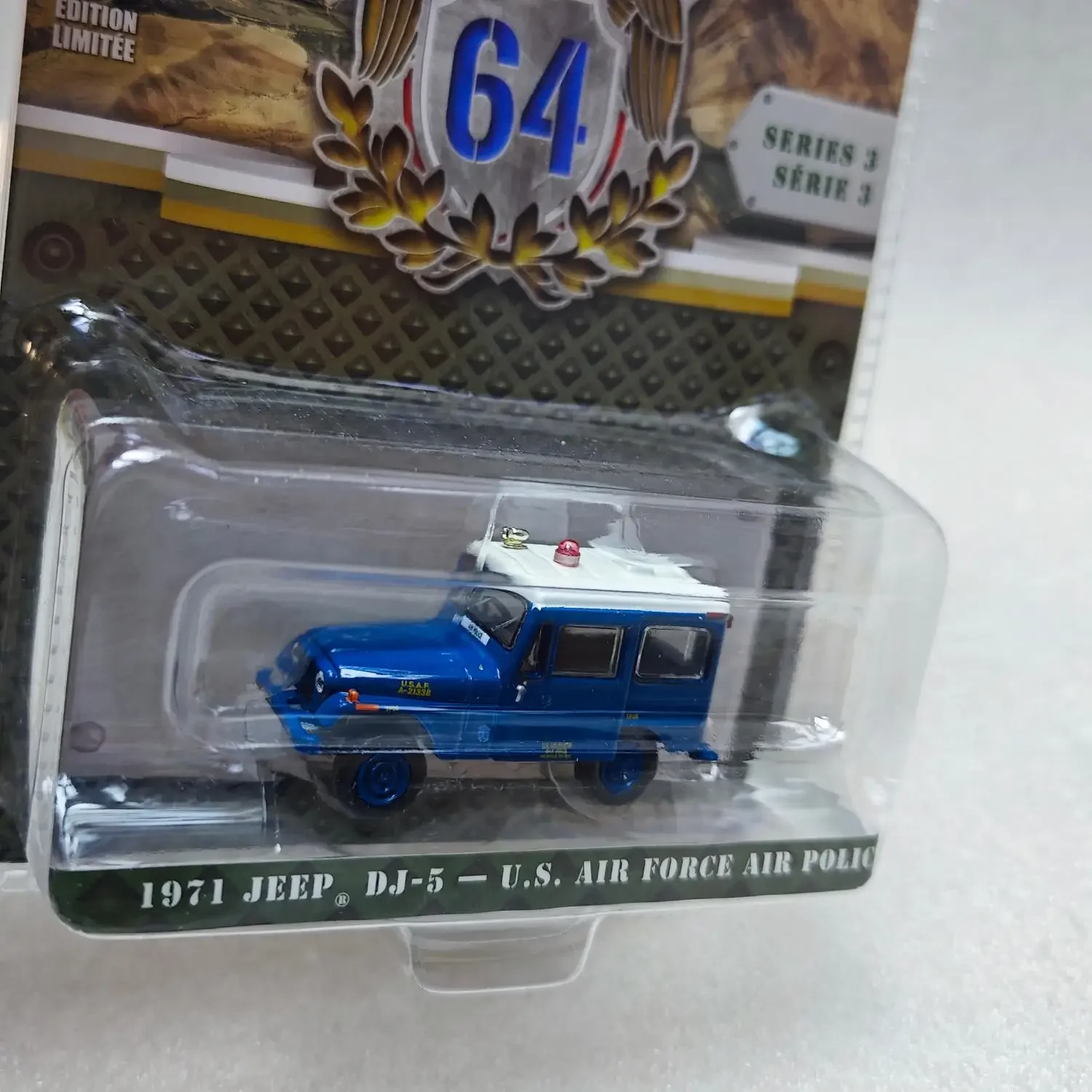 1:64 1971 Jeep DJ-5 -U.S. Air Force Police High Simulation Alloy Car Model Collectible Toy Gift Souvenir Display Ornament