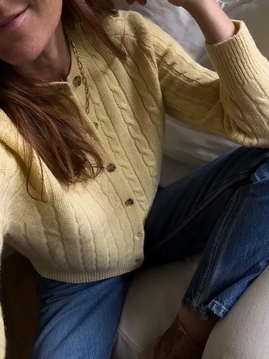 TWOTWINSTYLE polyvalent décontracté pull en tricot pour les femmes col rond à manches longues minceur Patchwork rétro boutons Cardigan femme nouveau