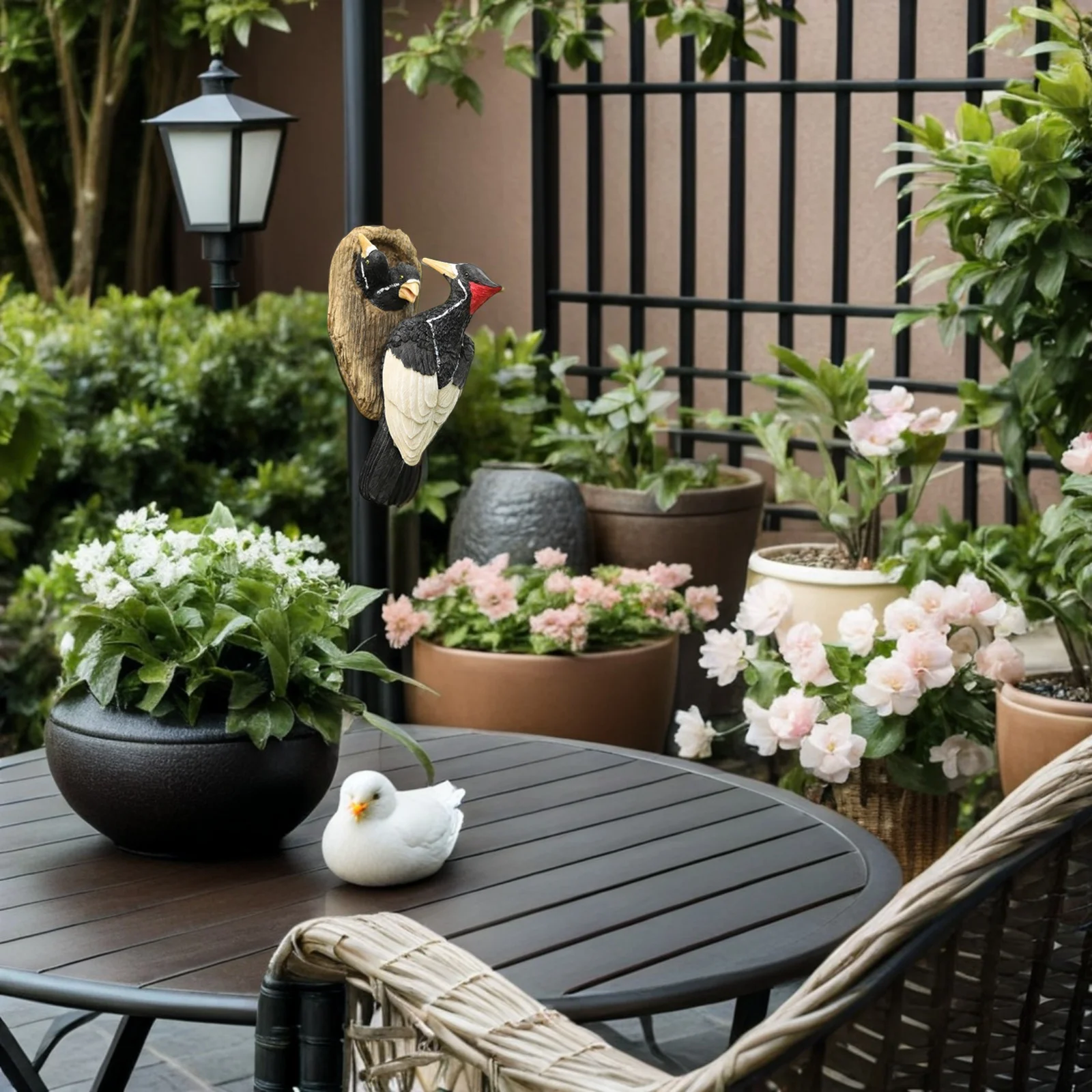 

Realistic Artificial Woodpecker Decoration Simulation Resin Bird Statue For Garden Landscape Yard Decor Hanging Faux