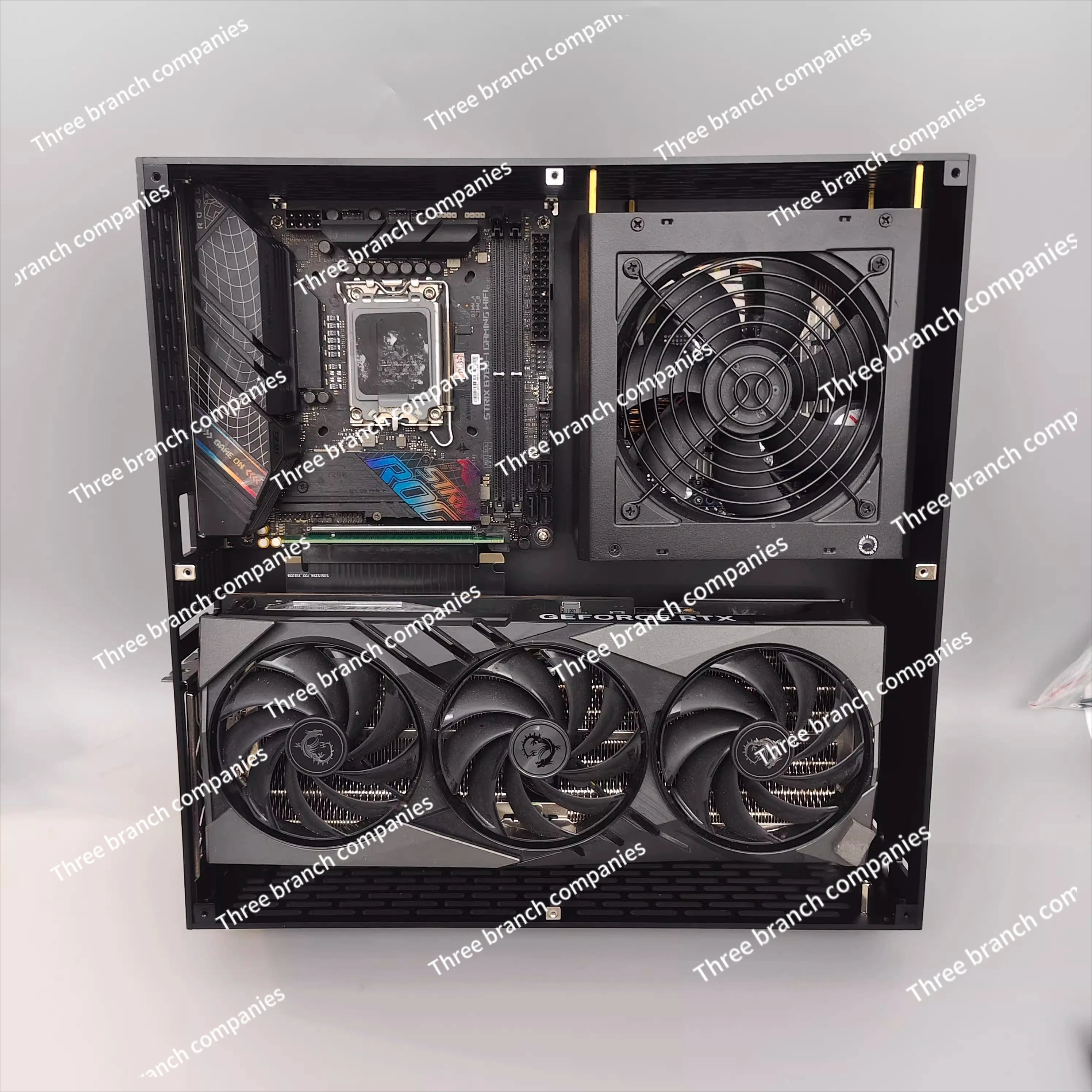 

Плиточный корпус ITX на 10 л L59P, поддержка основной платы ATX Блок питания ATX 4 слота с одним дисплеем 36 см