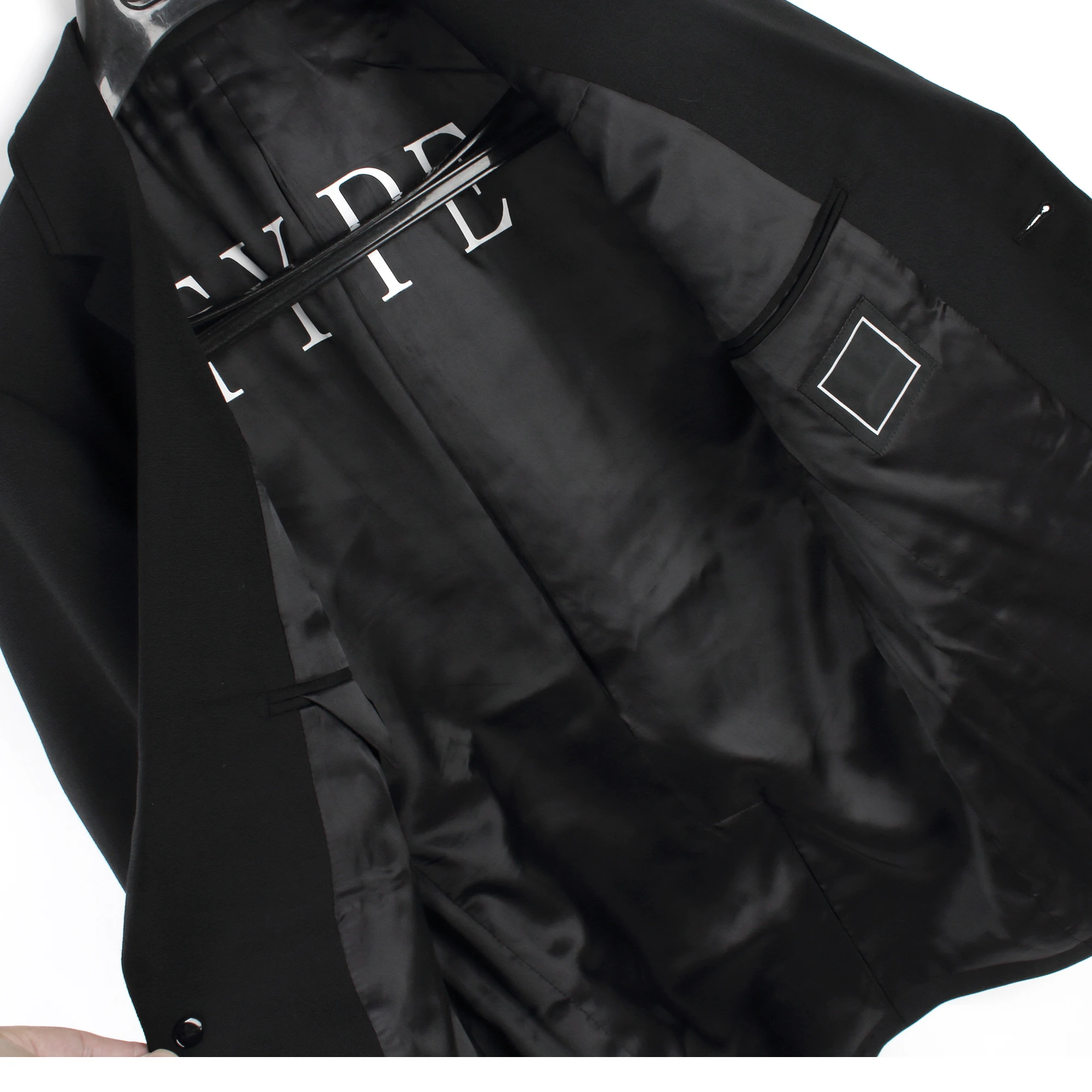 

Busin Casual Men's Wool Suiting Jaet Two Button Notch Lapel Autumn Wear Stand Fit Long Sve Regular Length