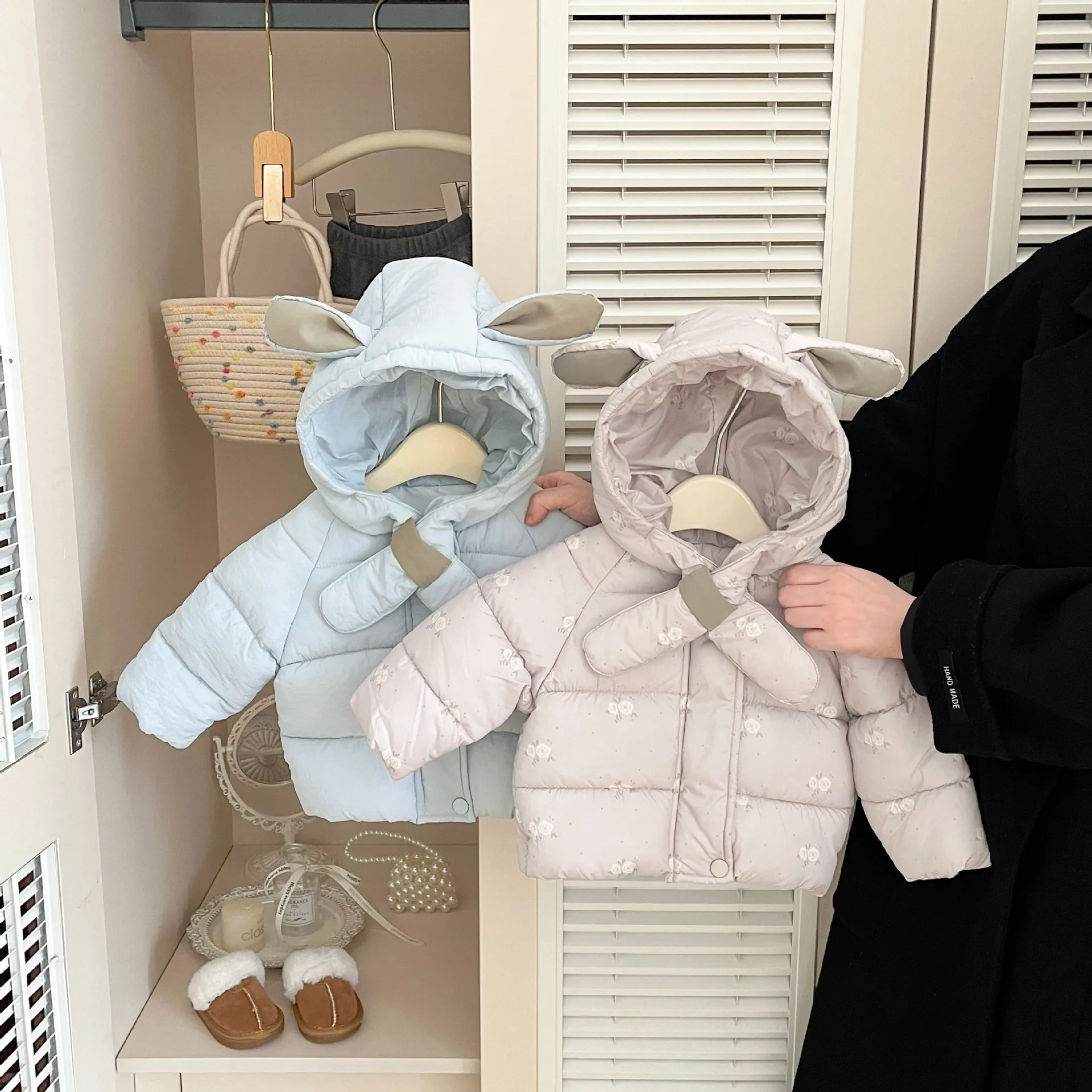 2025 Infant Girls Cute Sweet Hooded Scarf Coat Plus Velvet Thick Toddler Warm Clothes Winter New Baby Cotton Padded Jacket