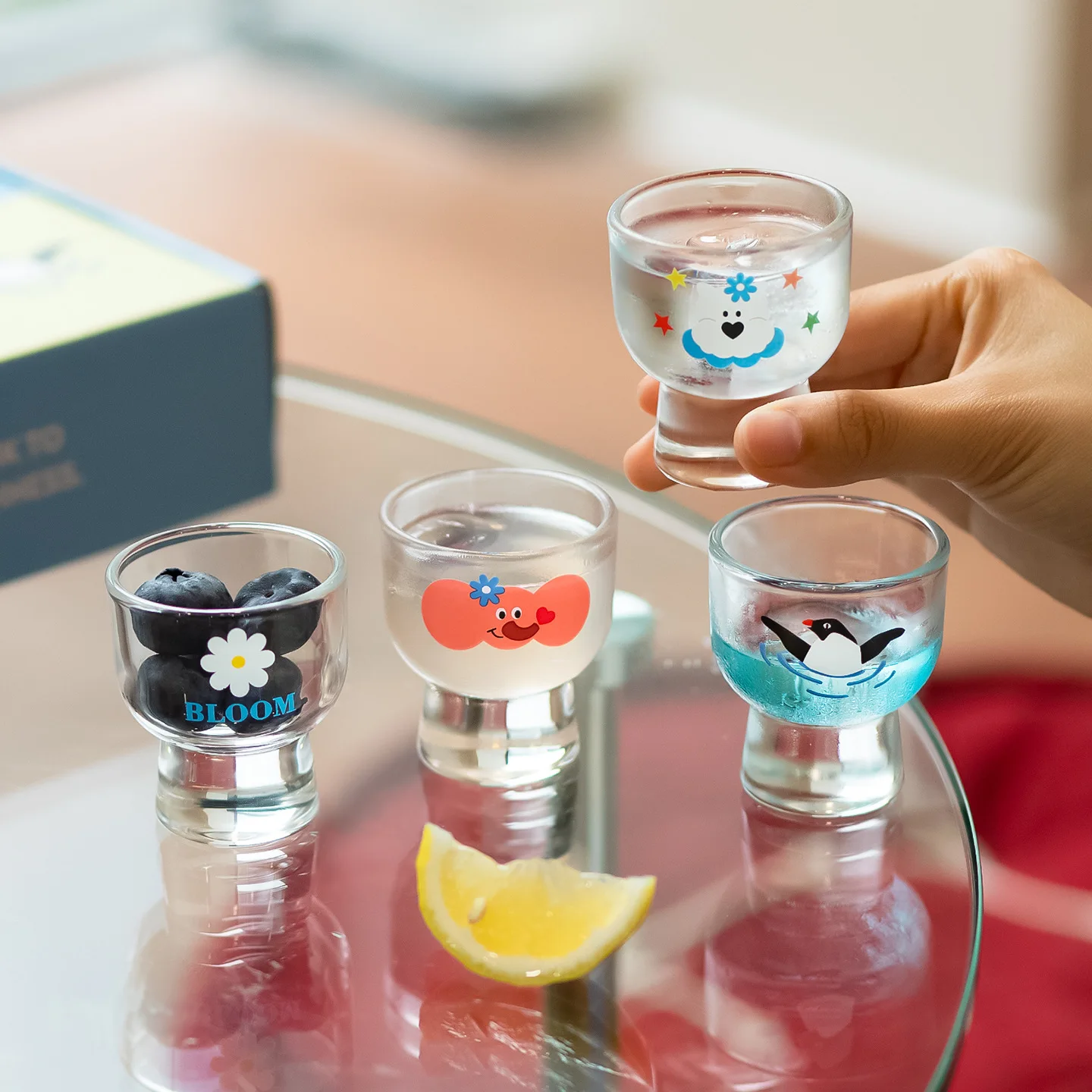 Cute Cartoon Glass Whiskey Cup Nordic Style Home Use One-Piece Shot Glass Creative Gift in Gift Box White Wine Cup