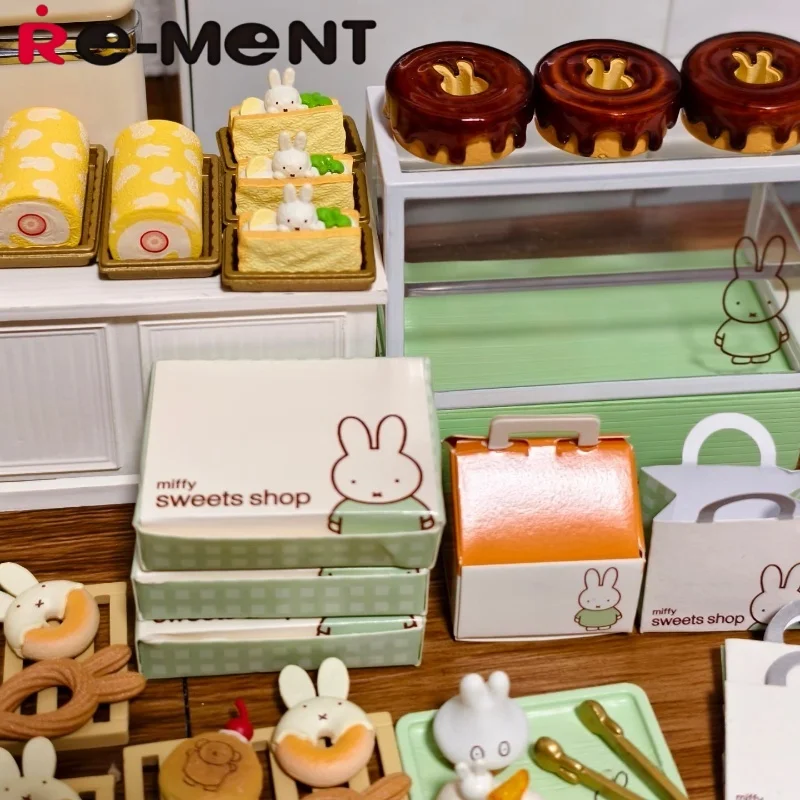Re-Ment Miffy Królik - Miniaturowy Domek do Zabawy z Cukiernią i Słodyczami, Kolekcjonerska Figurka, Model, Blind Box dla Fanów