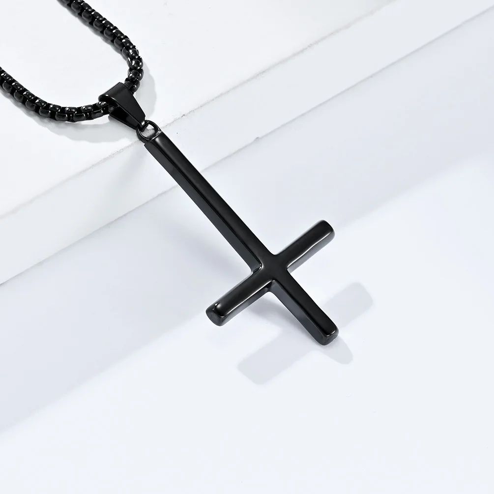 St. Peter's Inverted Simple Cross Pendant for Men Personality Fashion Trend Daily Accessories Jewelry Gift