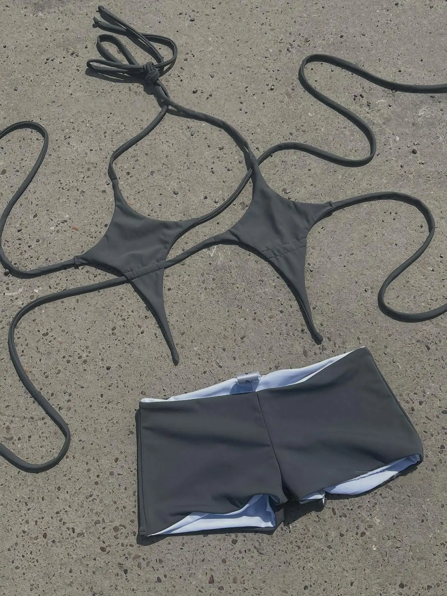 Sub-cultural personality design spice girls hot wind hanging neck bikini suit beach pool to wear lace-up women's bikini.