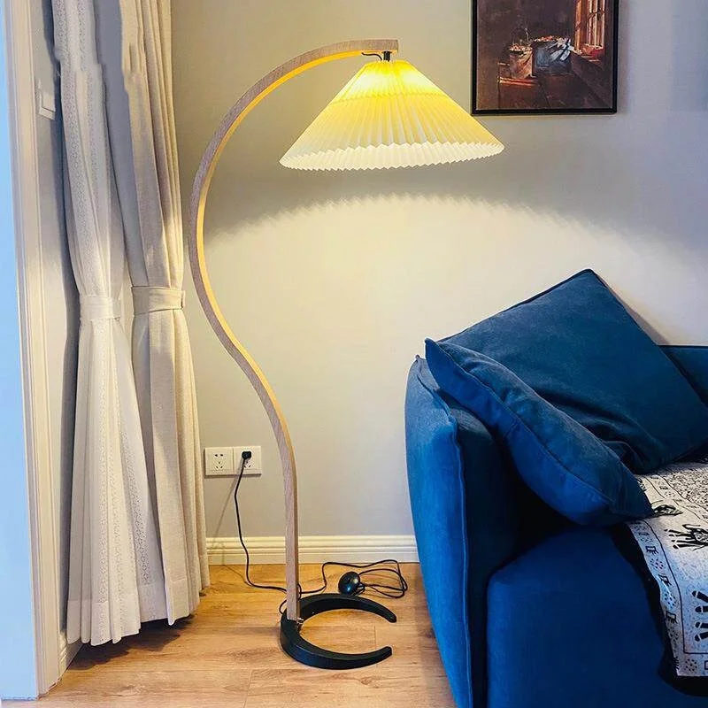 Vintage Solid Wood Floor Lamps Create Atmosphere Living Room High-End Bedrooms Bedside Lamps Fabric Stand Lights LED Home Decor
