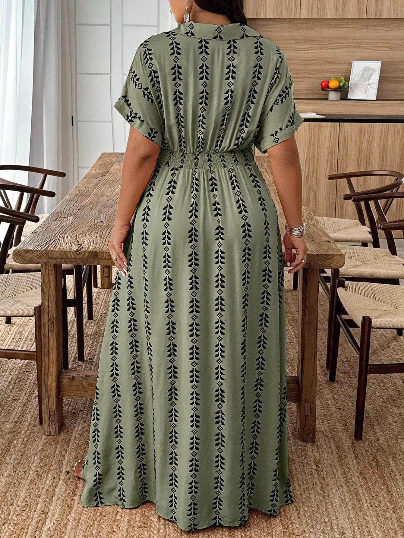 

Plus Size Geometric Print Maxi Dress With Button Front And Tie Waist