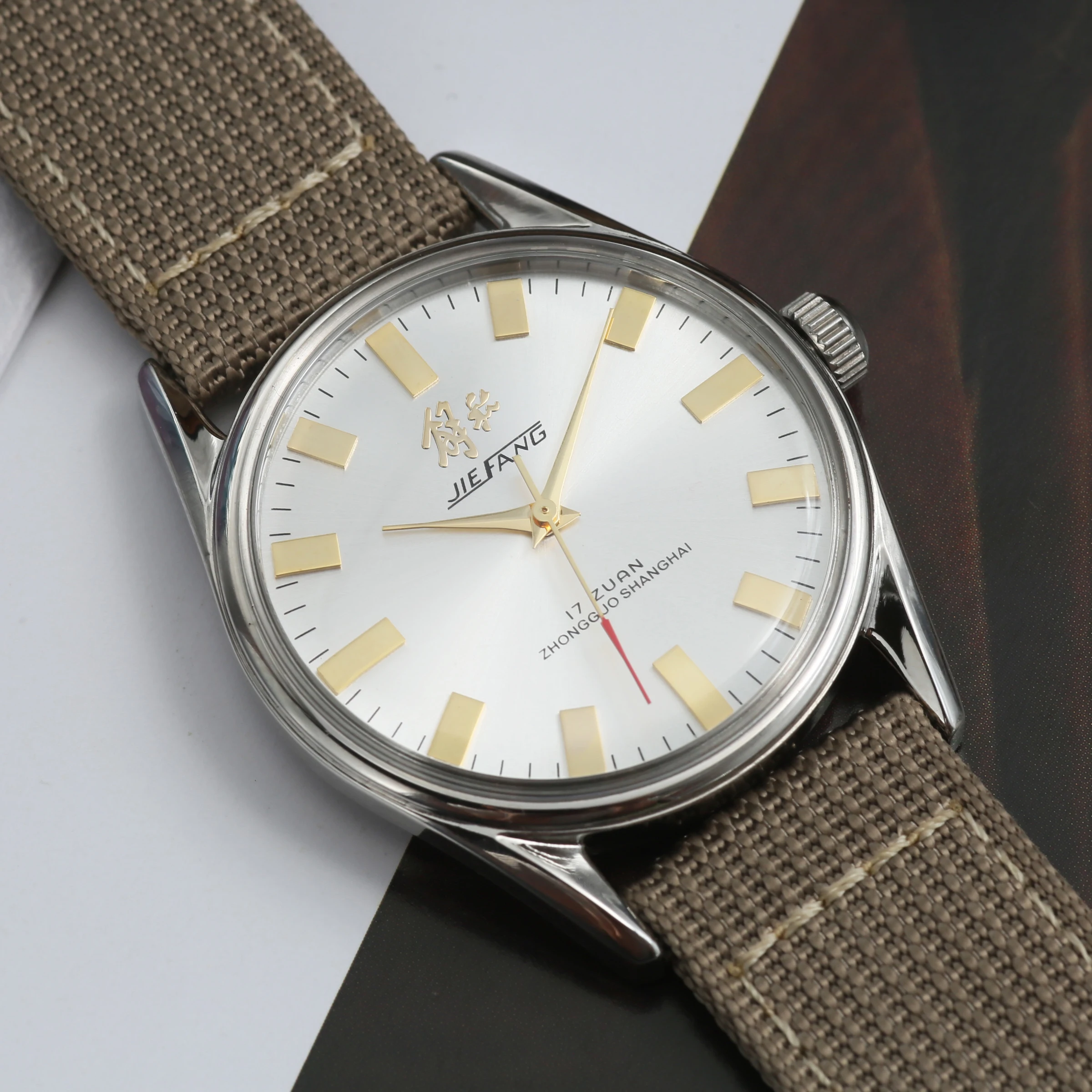 Reloj de Hombre Shanghai Diamond Sacred - Mecánico de Cuerda Manual, Estilo Retro, Resistente al Agua - Reloj para Hombre
