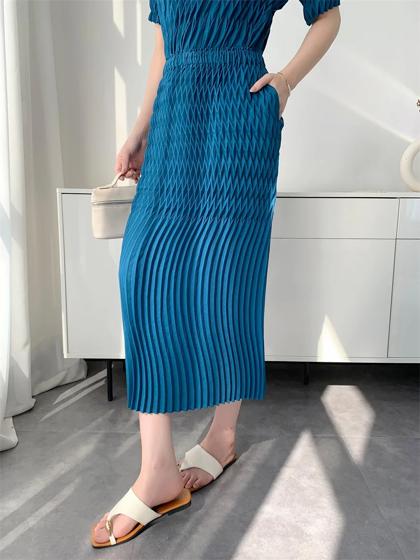Miyake Handmade Pineapple Pleats Women's Casual Solid Color Elastic Waist Bag Hip Skirt
