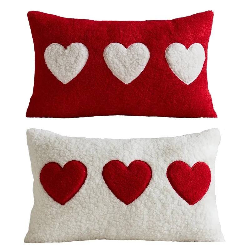 1/2 Stück Valentinstag-Kissenbezüge, 30 x 50 cm, mit Liebesherz bestickte Kissenbezüge, rote Plüsch-Kissenbezüge aus Kunstfell