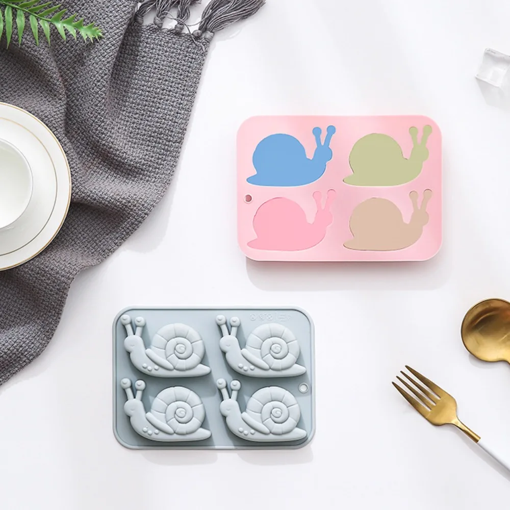 DIY Food Grade Silicone Snail Silicone Molds 4 Cavity 3D Shape Baking Mould Escargot Shape Mold Gummy Candy Making