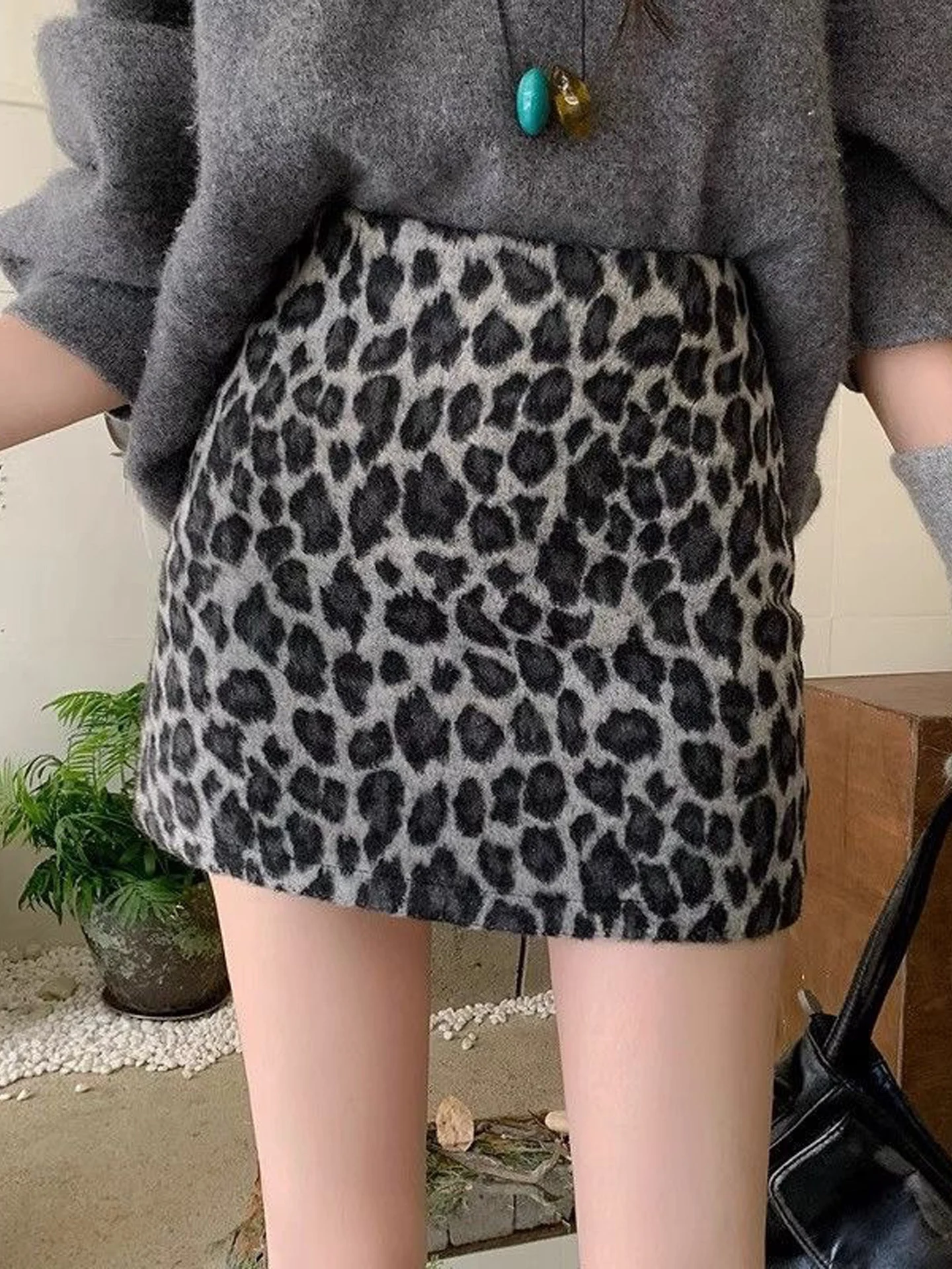 High Waist A-Line  Skirt Women's Checkered Woolen Skirts Autumn Vintage Anti-Light Short Skirts Slimming Skirts