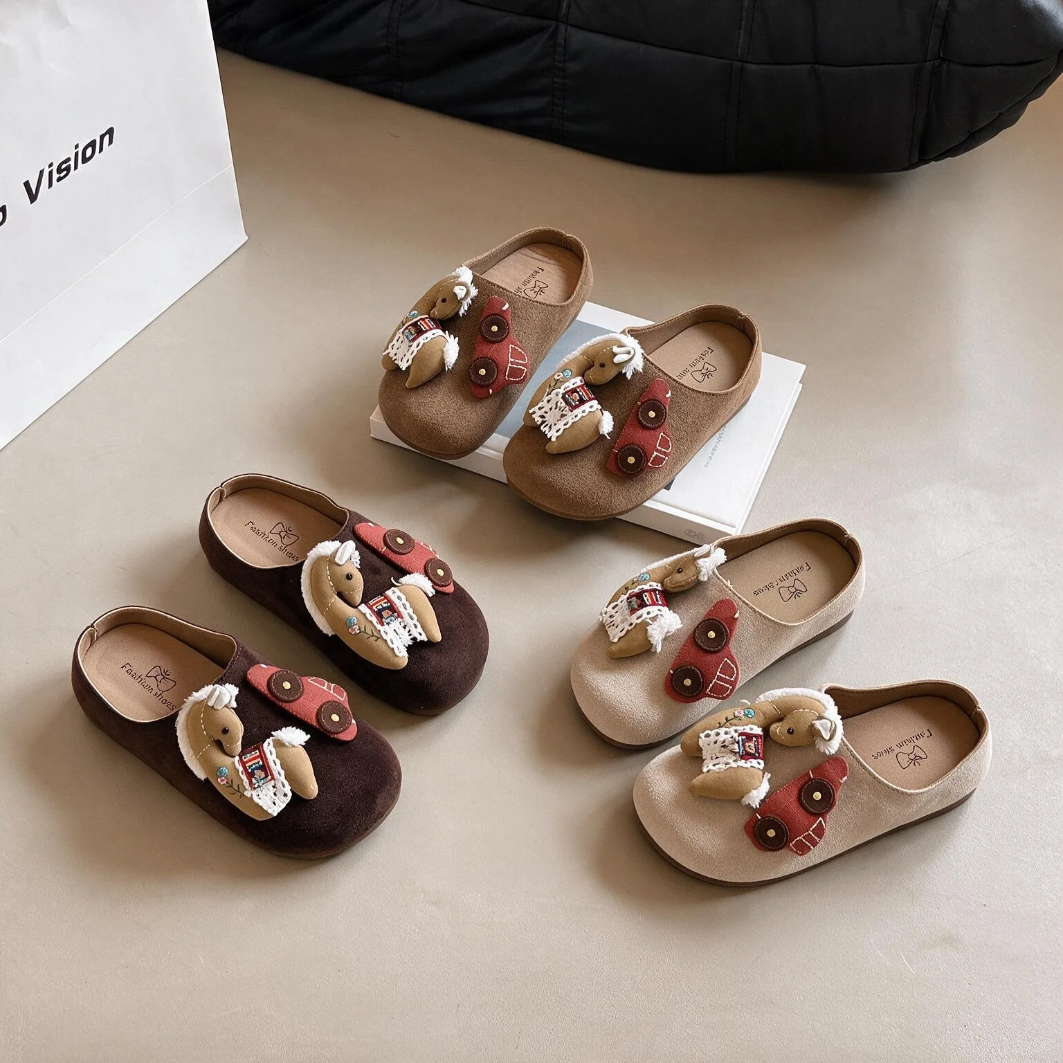 Children‘s Boys Girls Slippers Cartoon Horse Animals Thick Soft Bottom Mules Shoes Lighted Fashion Bedroom Kids Toddler Slippers