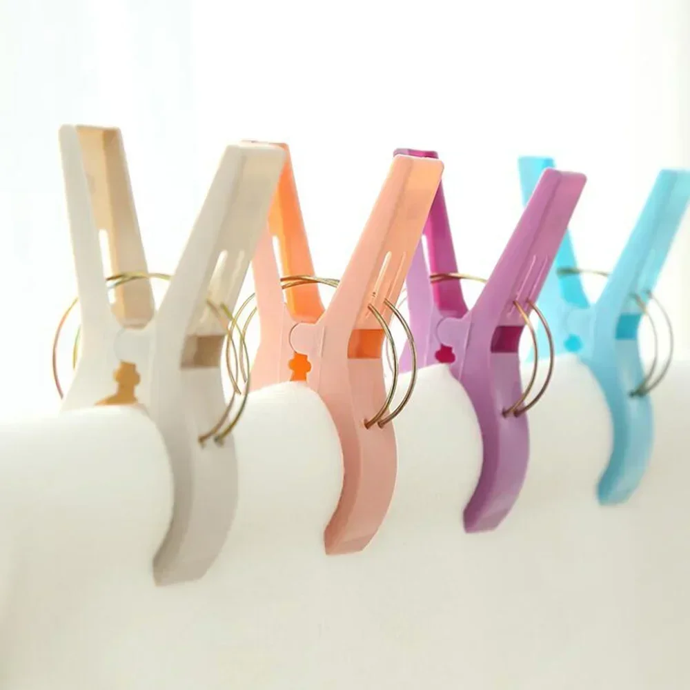 4Pcs Large Beach Towel Clips Quilt Clothes Clips Practical Plastic Quilt Pegs for Laundry Lounger Underwear Organization Pegs