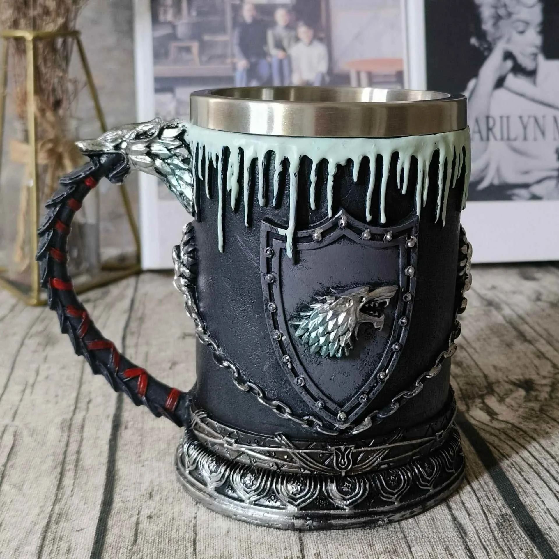 Creative 3D Stereo Carved Beer Drinking Cup High Footed Bar Glasses Stainless Steel Drinking Utensils Individual Cup