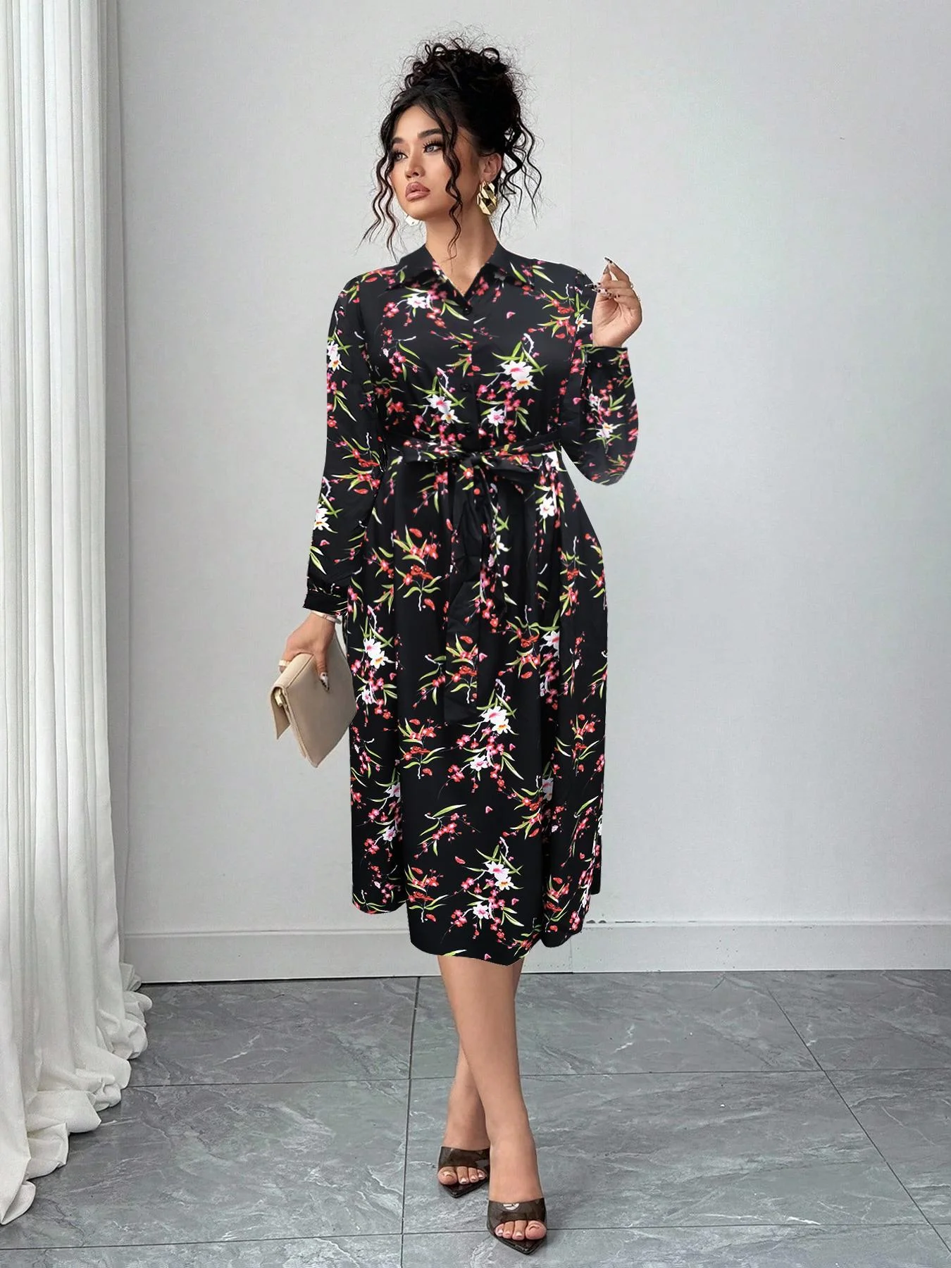 

Plus Size Women's Fashion Floral Dress, Elegant All over Print Woven Fabric, Fitted Style for All Seasons, Comfortable Moderate