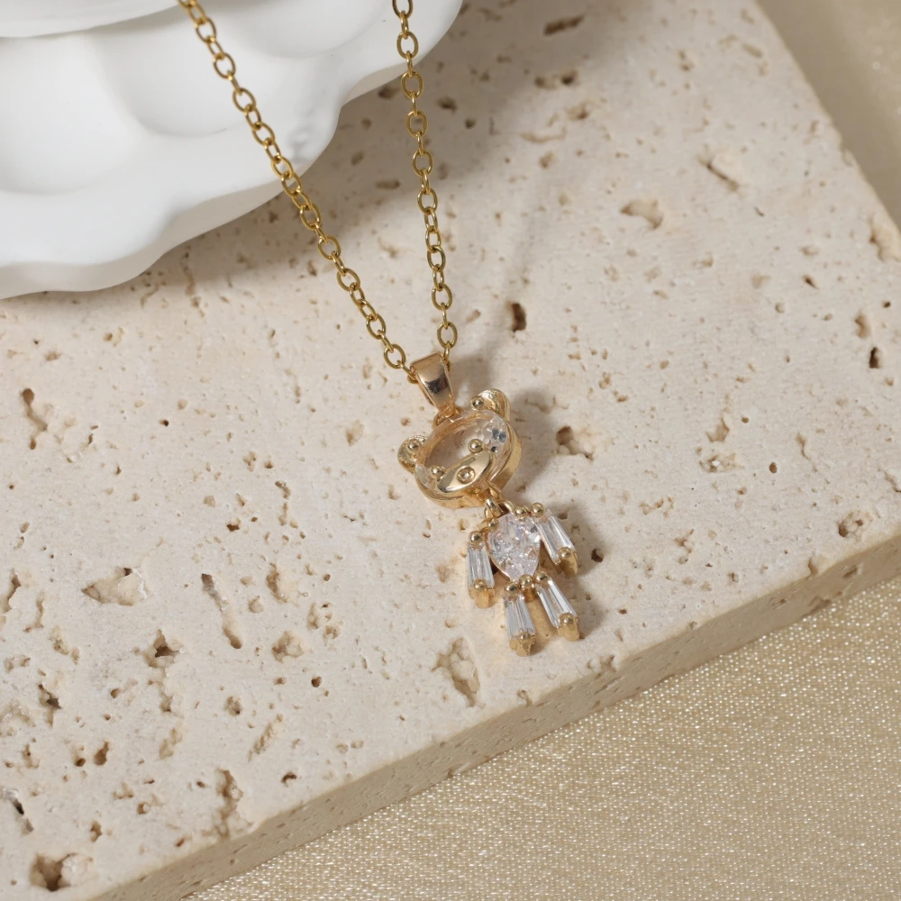 Cute Artificial Crystal Bear Pendant Necklaces for Women Golden Necklace Wedding Party Jewelry Accessories