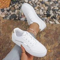 Chaussures de sport blanches à la mode pour femmes, chaussures basses légères, durables et confortables à lacets adaptées à toutes les saisons 3