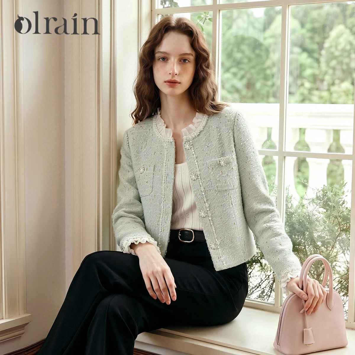 OLrain Short Jacket Women's Clothing 2026 Autumn and Winter New Light Green French Pearl Button Short Jacket GO58QW010526