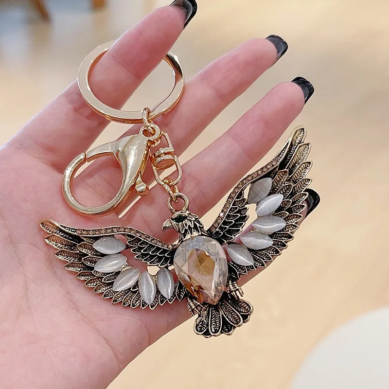 European American keychain creative cat eye stone eagle spreading wings retro key chain car keychains accessories ornaments