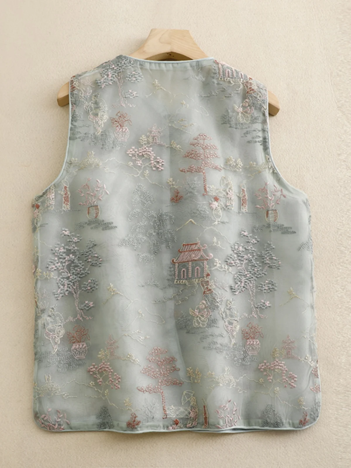 

New Chinese Sle Heavy Embroidery Women's Vest Top V-ne Svel Elegance Ogees Single Button Design Summer Faion